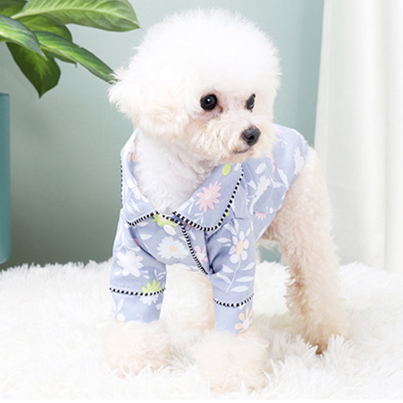 Pijamas para mascotas con estilo francés